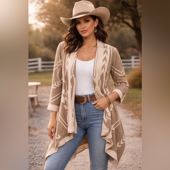 Neiman Marcus Sweaters - Neiman Marcus Tan Patterned Cardigan